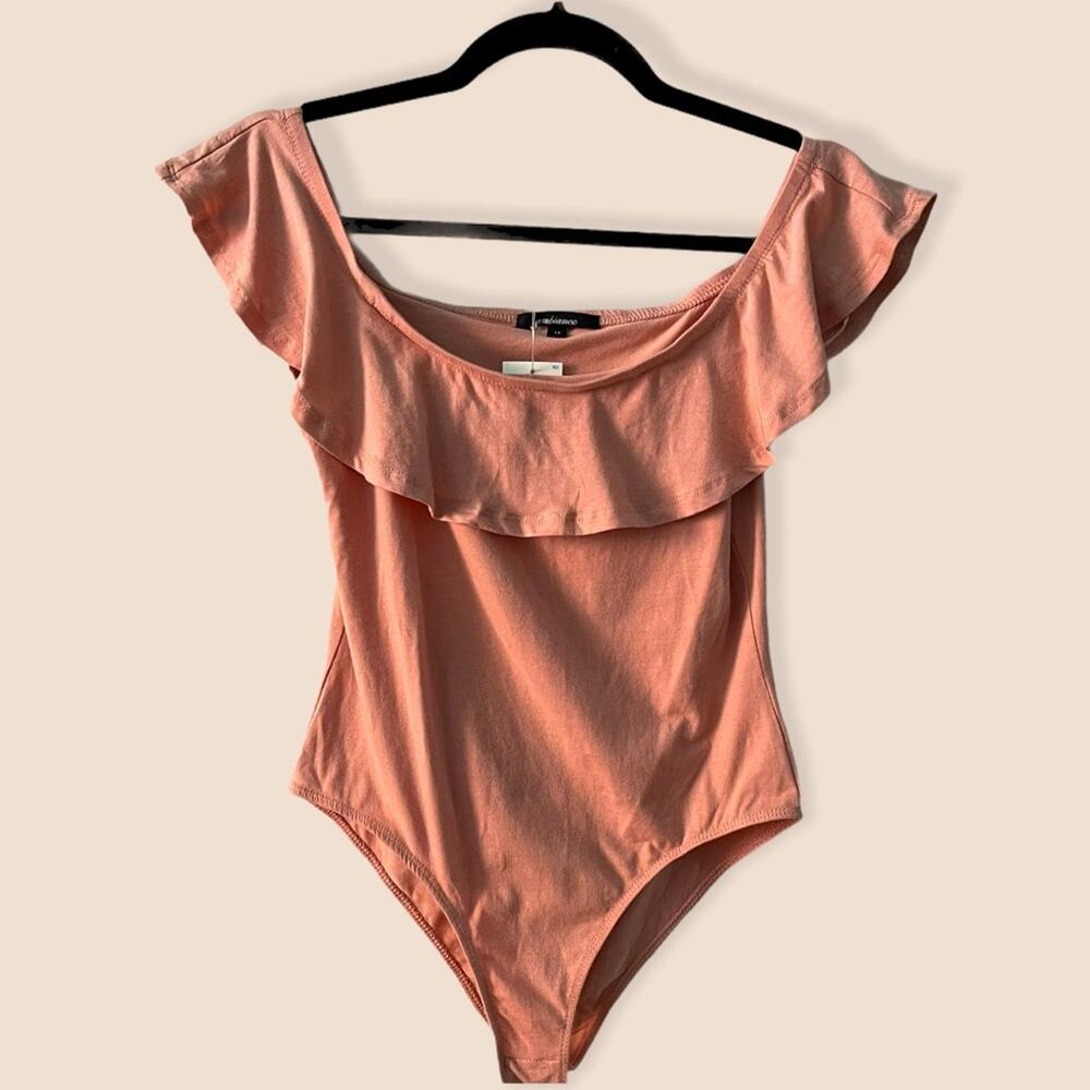 SHORT SLEEVE DUSTY PINK RUFFLED NECKLINE BODYSUIT-BNWT, GREAT FIT!